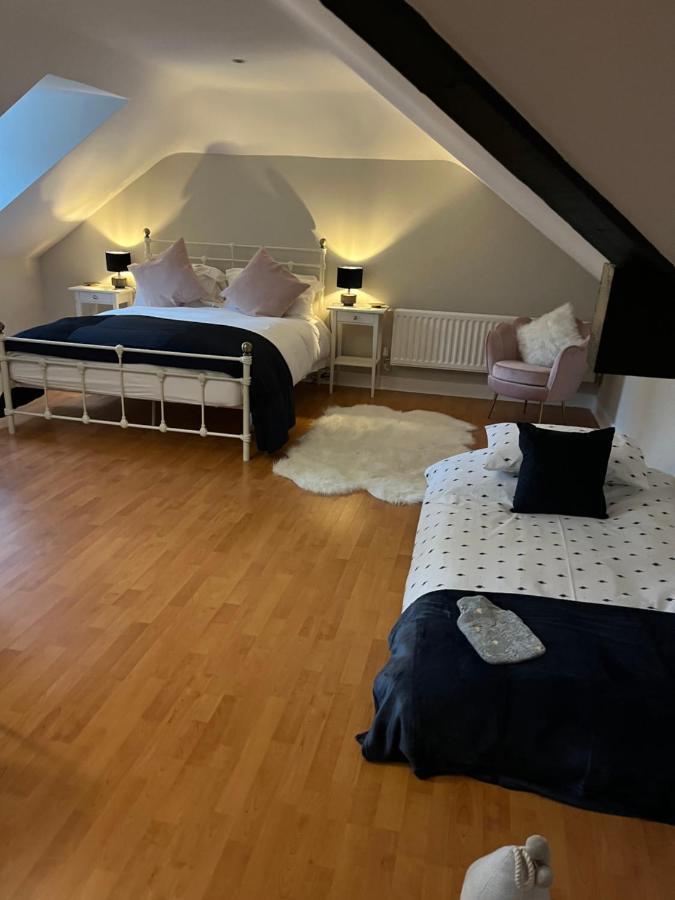 The Pheasantry - Guest House In Beautiful Rural Location Aldermaston Extérieur photo